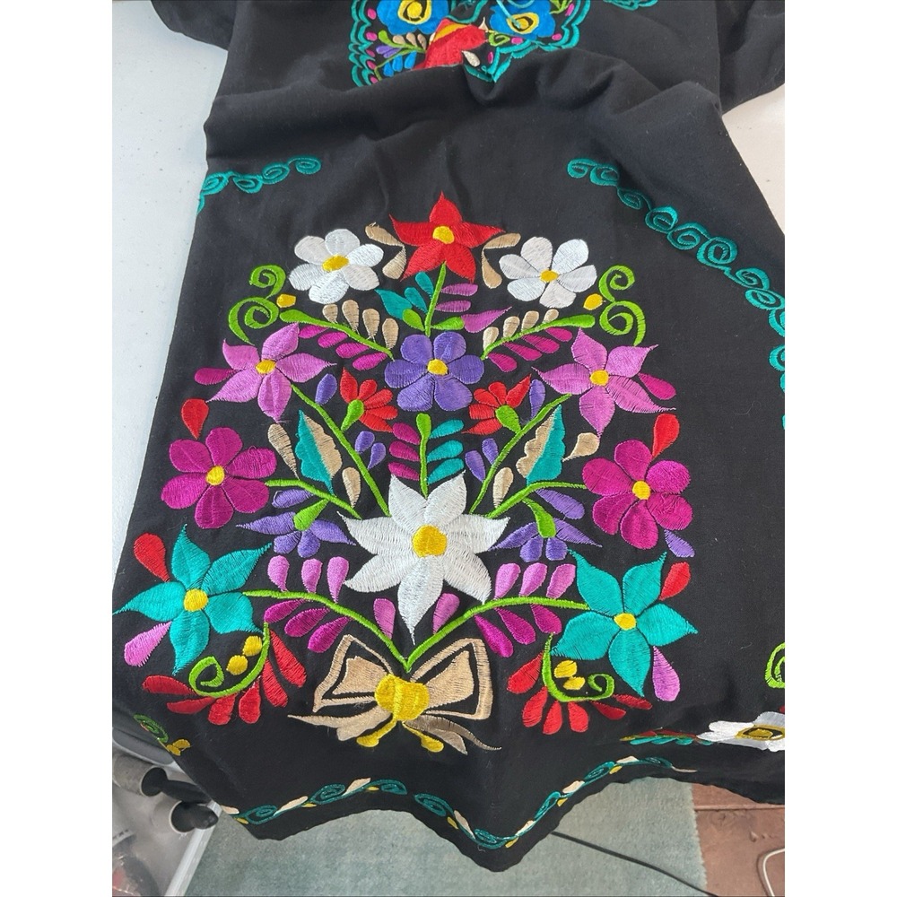 Black Embroidered Floral Midi Dress - Picture 4 of 8